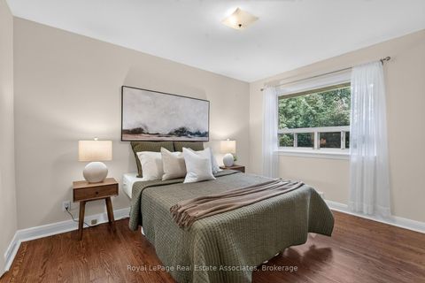 Photo 23 at 7 Greening Crescent, Rosethorn, Toronto