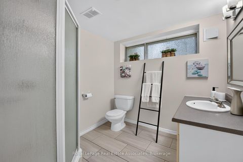 Photo 32 at 7 Greening Crescent, Rosethorn, Toronto