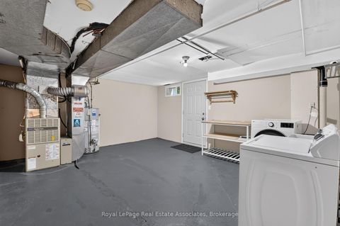 Photo 34 at 7 Greening Crescent, Rosethorn, Toronto