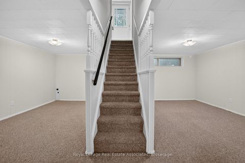 Photo 40 at 7 Greening Crescent, Rosethorn, Toronto