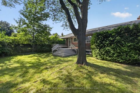 Photo 43 at 7 Greening Crescent, Rosethorn, Toronto