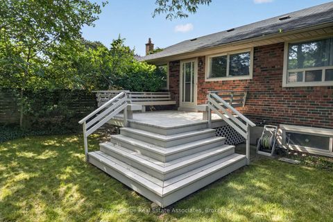 Photo 46 at 7 Greening Crescent, Rosethorn, Toronto