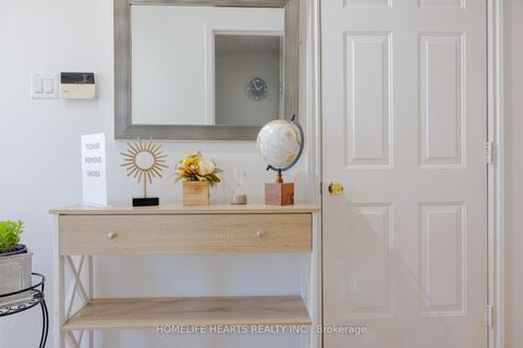 Photo 3 at 87 Sunfield Road, CFB, Toronto