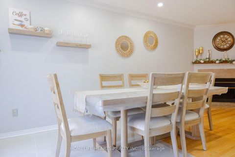Photo 8 at 87 Sunfield Road, CFB, Toronto