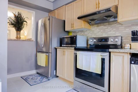 Photo 12 at 87 Sunfield Road, CFB, Toronto