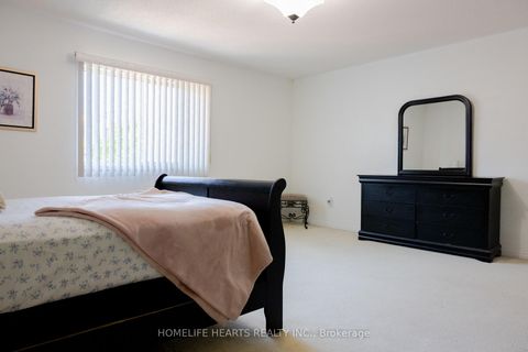 Photo 19 at 87 Sunfield Road, CFB, Toronto