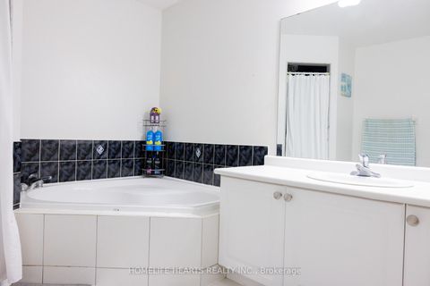 Photo 22 at 87 Sunfield Road, CFB, Toronto