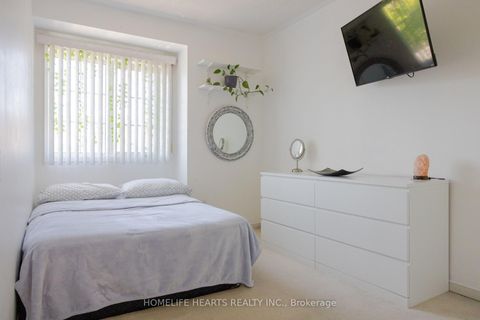Photo 24 at 87 Sunfield Road, CFB, Toronto