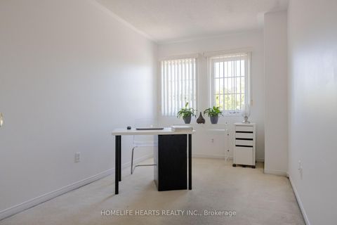 Photo 26 at 87 Sunfield Road, CFB, Toronto