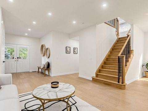 Photo 4 at 157 Bilbrough Street, Bayview Northeast, Aurora