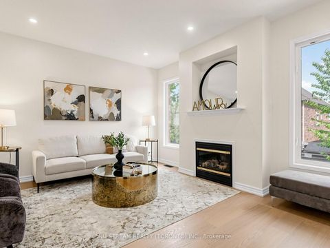 Photo 6 at 157 Bilbrough Street, Bayview Northeast, Aurora