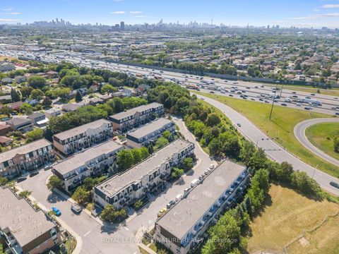 Photo 41 at 2067 - 65 George Appleton Way, CFB, Toronto