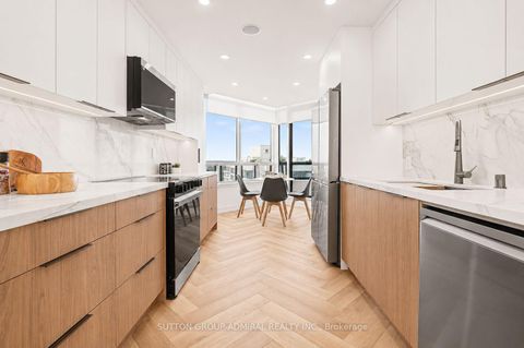 Photo 7 at PH110 - 7250 Yonge Street, Yorkhill, Vaughan