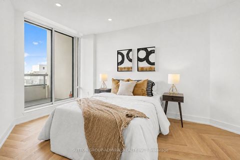 Photo 17 at PH110 - 7250 Yonge Street, Yorkhill, Vaughan