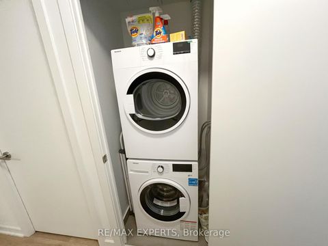 Photo 31 at 419 - 38 Forest Manor Road, Henry Farm, Toronto
