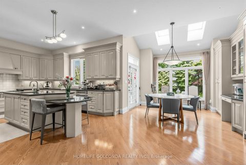 Photo 11 at 164 Owen Boulevard, Windfields, Toronto