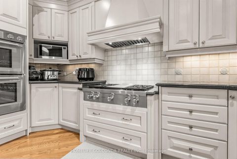 Photo 13 at 164 Owen Boulevard, Windfields, Toronto