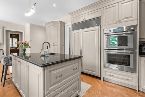 Photo 14 at 164 Owen Boulevard, Windfields, Toronto
