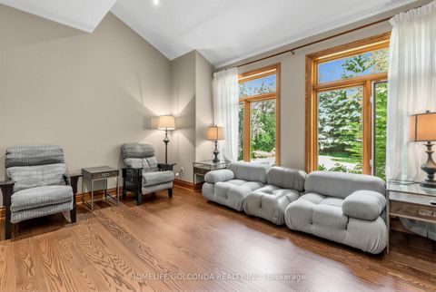 Photo 18 at 164 Owen Boulevard, Windfields, Toronto