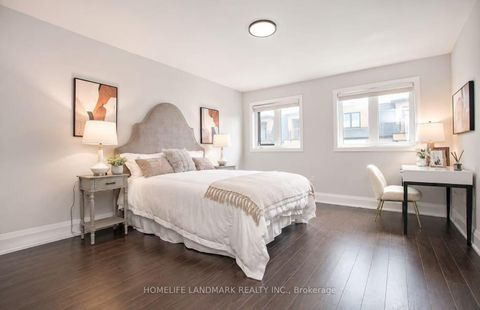 Photo 10 at 30 Kenneth Wood Crescent, Newtonbrook East, Toronto