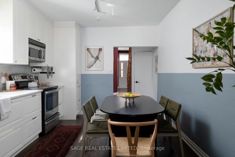 Photo 8 at 221 Palmerston Avenue, Bellwoods, Toronto