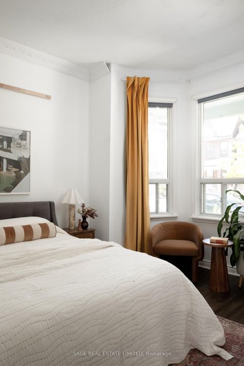 Photo 14 at 221 Palmerston Avenue, Bellwoods, Toronto