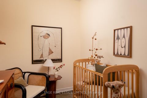 Photo 20 at 221 Palmerston Avenue, Bellwoods, Toronto