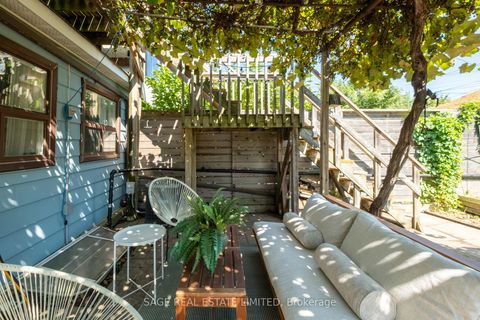 Photo 24 at 221 Palmerston Avenue, Bellwoods, Toronto