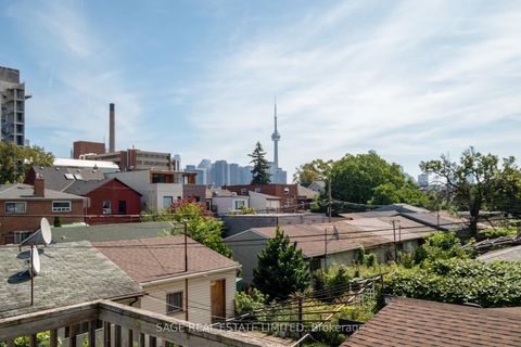 Photo 27 at 221 Palmerston Avenue, Bellwoods, Toronto