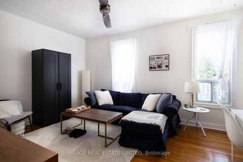 Photo 34 at 221 Palmerston Avenue, Bellwoods, Toronto