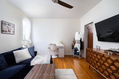 Photo 36 at 221 Palmerston Avenue, Bellwoods, Toronto
