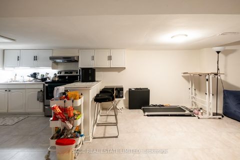 Photo 40 at 221 Palmerston Avenue, Bellwoods, Toronto