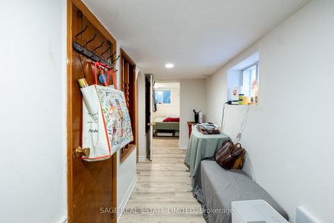 Photo 42 at 221 Palmerston Avenue, Bellwoods, Toronto