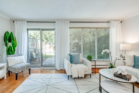Photo 15 at 70 - 3 Centennial Pk Road, West Deane, Toronto