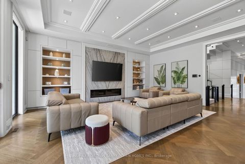 Photo 11 at 154 Yonge Boulevard, Nortown, Toronto