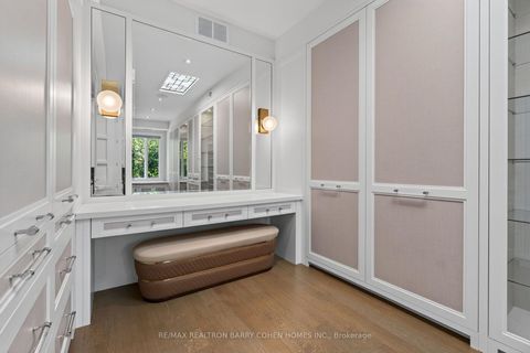 Photo 23 at 154 Yonge Boulevard, Nortown, Toronto