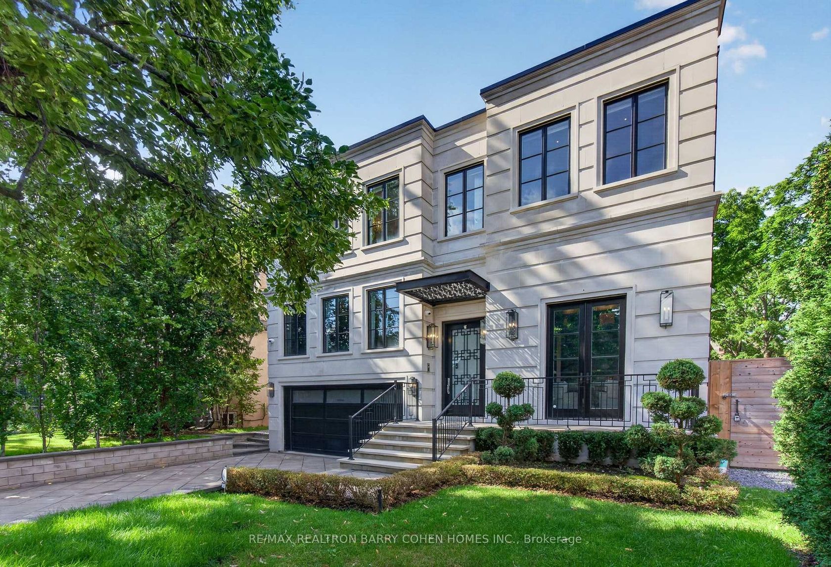 154 Yonge Boulevard, Nortown, Toronto 