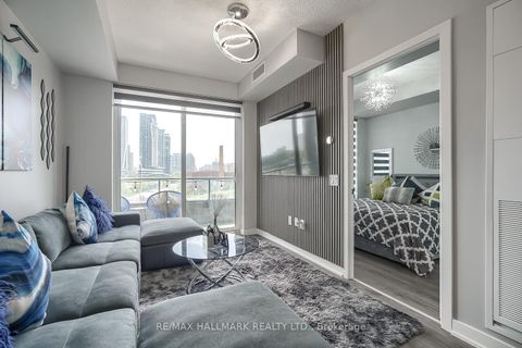 Photo 7 at 421 - 9 Tecumseth Street, Niagara, Toronto