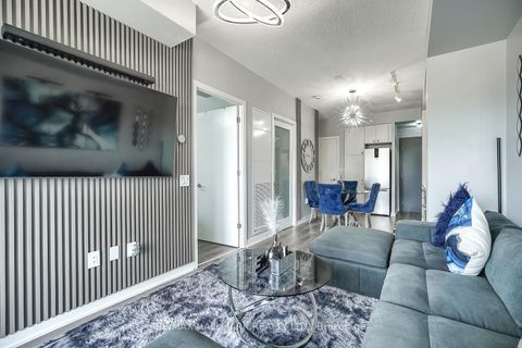 Photo 11 at 421 - 9 Tecumseth Street, Niagara, Toronto