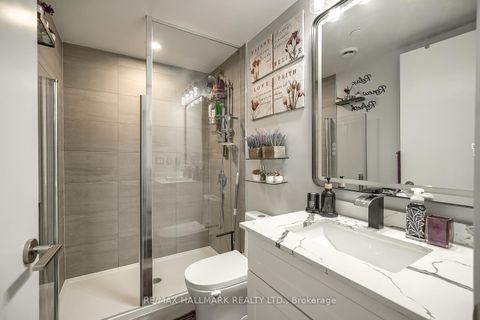 Photo 15 at 421 - 9 Tecumseth Street, Niagara, Toronto