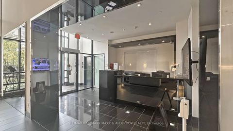 Photo 5 at 617 - 399 Spring Garden Avenue, Willowdale East, Toronto