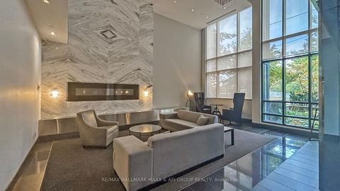 Photo 9 at 617 - 399 Spring Garden Avenue, Willowdale East, Toronto