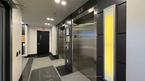 Photo 11 at 617 - 399 Spring Garden Avenue, Willowdale East, Toronto