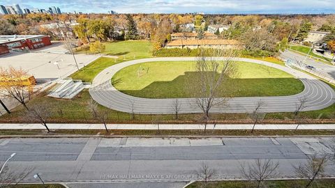 Photo 39 at 617 - 399 Spring Garden Avenue, Willowdale East, Toronto