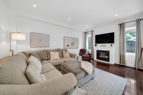 Photo 4 at 53 Tudor Crescent, Shore, Barrie