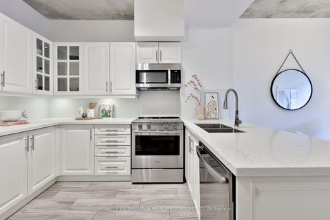 Photo 4 at 503 - 36 Charlotte Street, Waterfront Communities C1, Toronto