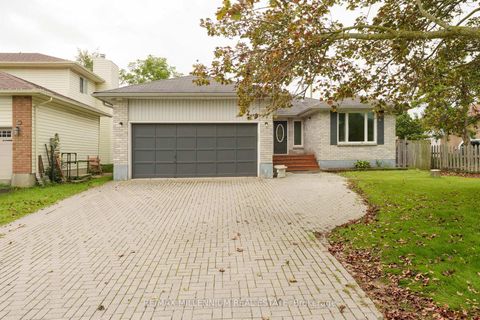 Photo 2 at 117 Rose Street, Wellington, Barrie