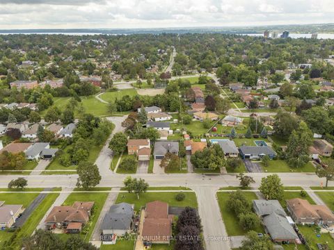 Photo 3 at 117 Rose Street, Wellington, Barrie
