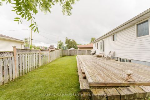 Photo 39 at 117 Rose Street, Wellington, Barrie