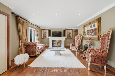Photo 7 at 215 Velmar Drive, East Woodbridge, Vaughan